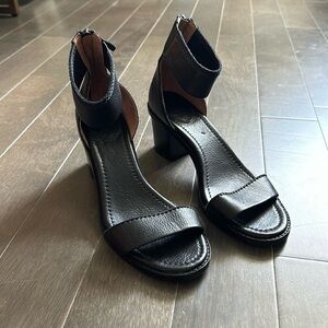 Frye Black Leather Strappy Heeled Brielle Sandal